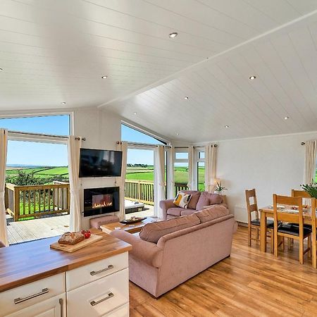 Finest Retreats - Seacroft Villa Torpoint Exterior photo
